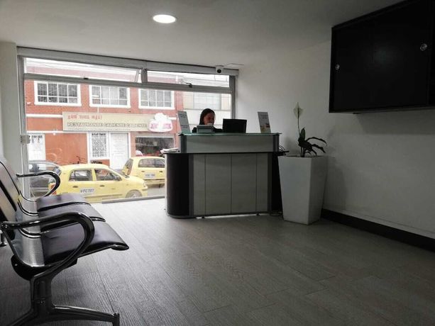 Imagen de los interiores del Hotel The Business Center. Foto 20
