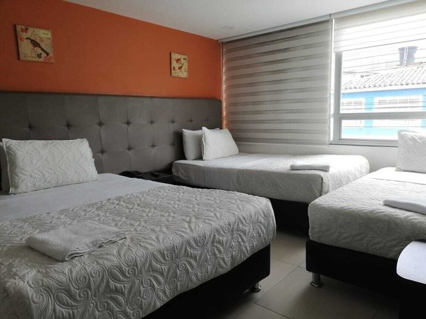 Imagen de la habitación del Hotel The Business Center. Foto 15