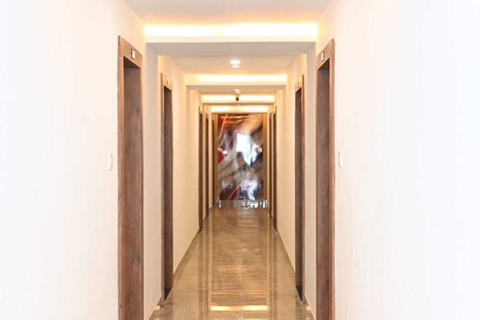 Imagen de los interiores del Hotel The Byke Business - Chandigarh House. Foto 13