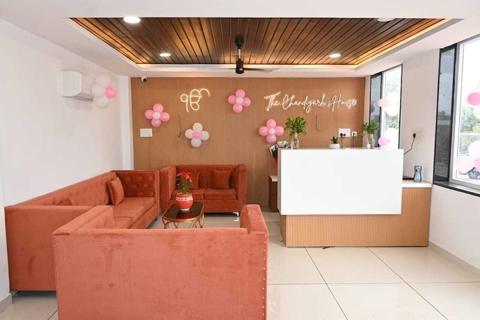 Imagen de los interiores del Hotel The Byke Business - Chandigarh House. Foto 14