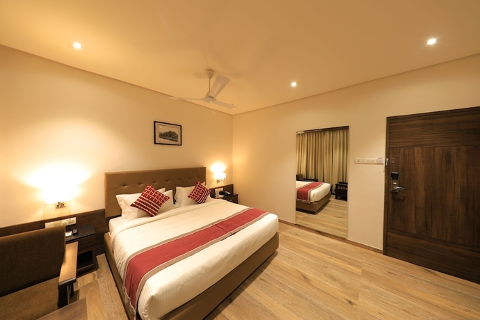Imagen de la habitación del Hotel The Byke Suraj Club. Foto 15