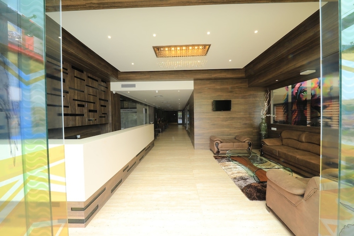Imagen general del Hotel The Byke Suraj Club. Foto 1
