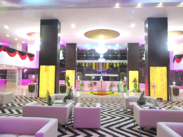 Imagen de los interiores del Hotel The Byke Suraj Plaza. Foto 15