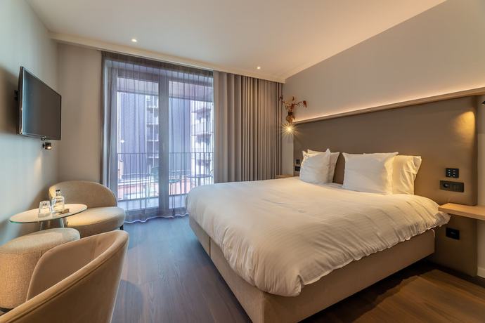 Imagen de la habitación del Hotel The CORNR. Foto 3