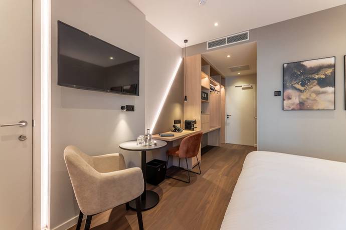 Imagen de la habitación del Hotel The CORNR. Foto 13