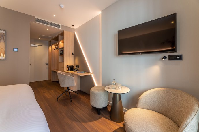 Imagen de la habitación del Hotel The CORNR. Foto 16