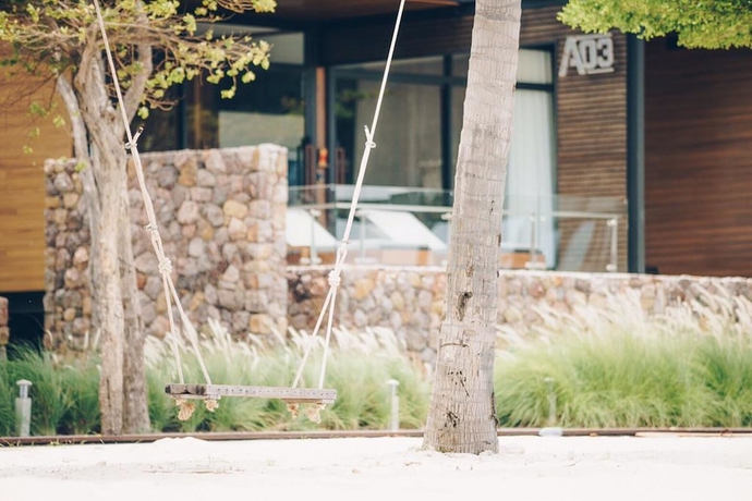 Imagen de los interiores del Hotel The Cabin Beach Resort. Foto 19