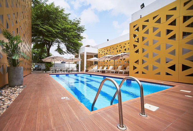 Imagen de la piscina del Hotel The Cabin. Foto 19