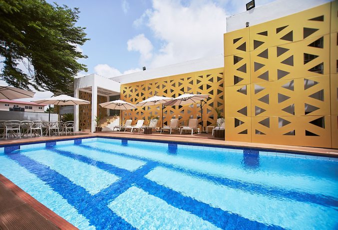 Imagen de la piscina del Hotel The Cabin. Foto 20