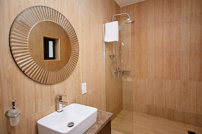 Imagen de la habitación del Hotel The Cabin. Foto 12