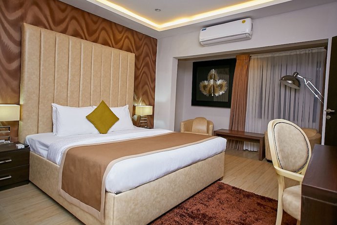 Imagen de la habitación del Hotel The Cabin. Foto 14