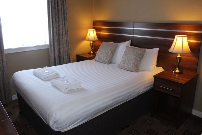 Imagen de la habitación del Hotel The Cairn, Bathgate. Foto 6
