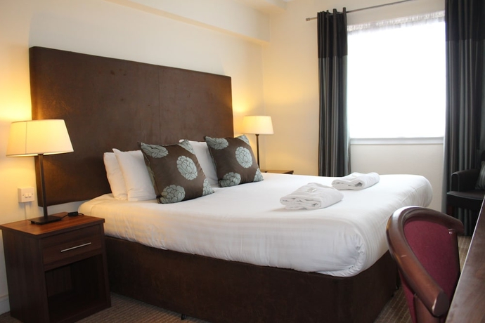 Imagen de la habitación del Hotel The Cairn, Bathgate. Foto 14