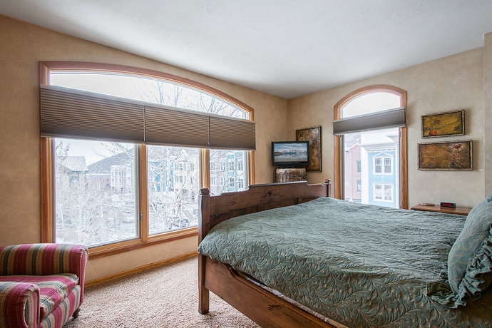 Imagen de la habitación del Hotel The Caledonian By All Seasons Resort Lodging. Foto 7