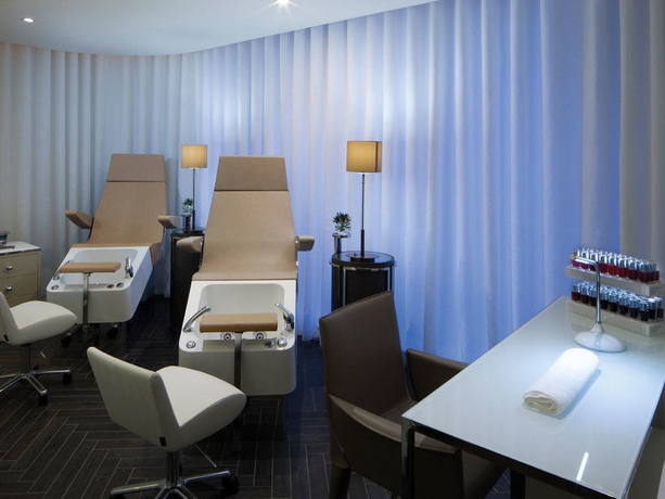 Imagen de los interiores del Hotel The Caledonian Edinburgh, Curio Collection by Hilton. Foto 14