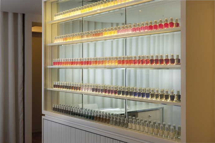 Imagen de los interiores del Hotel The Caledonian Edinburgh, Curio Collection by Hilton. Foto 16