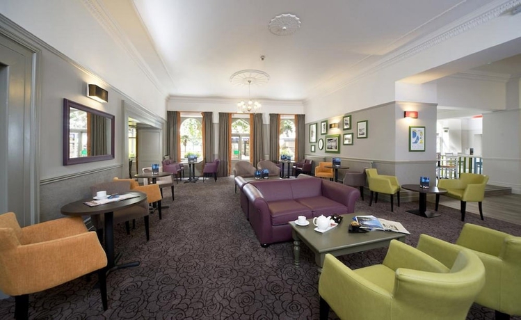 Imagen del bar/restaurante del Hotel The Caledonian Torbay. Foto 2