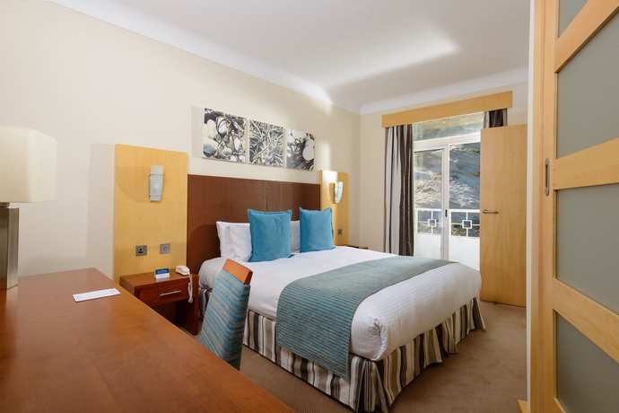 Imagen de la habitación del Hotel The Caleta Health, Beauty and Conference Centre. Foto 8