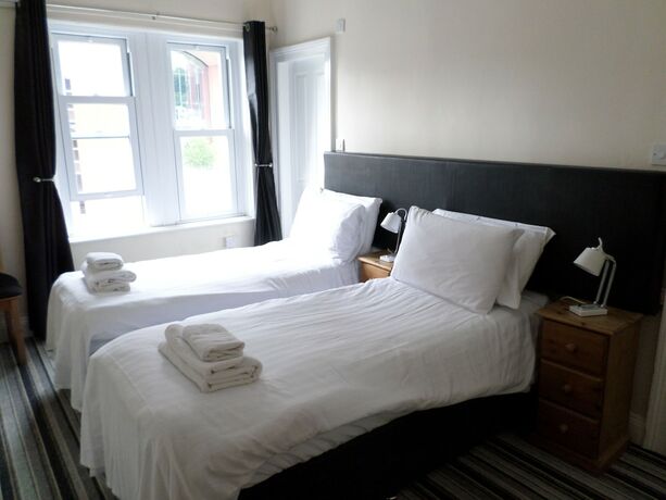 Imagen de la habitación del Hotel The Camberley. Foto 18