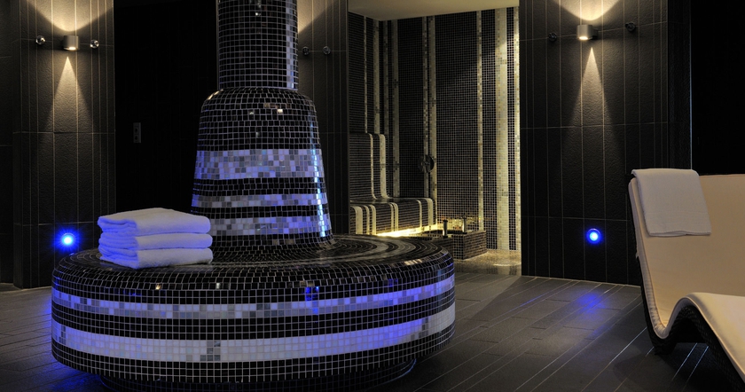 Imagen de la piscina del Hotel The Cambrian. Foto 15