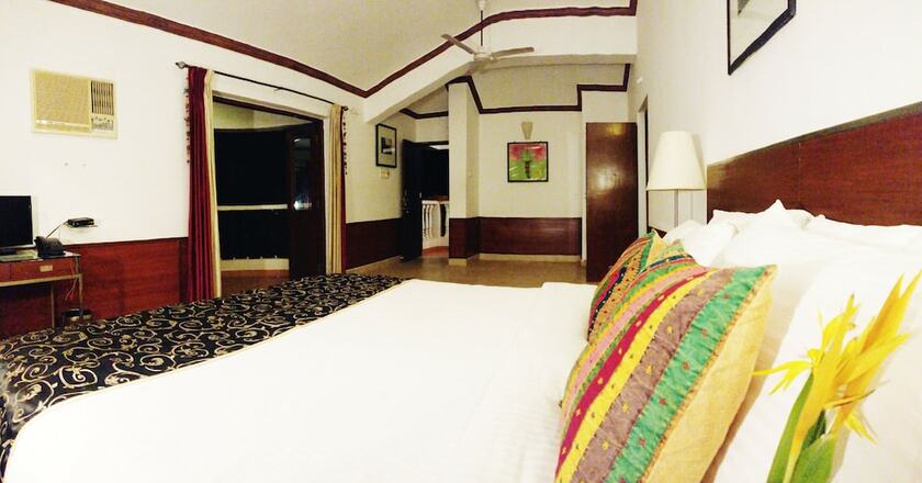 Imagen general del Hotel The Camelot Beach Resort. Foto 10