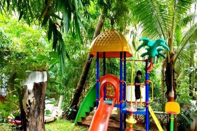 Imagen general del Hotel The Camelot Beach Resort. Foto 12