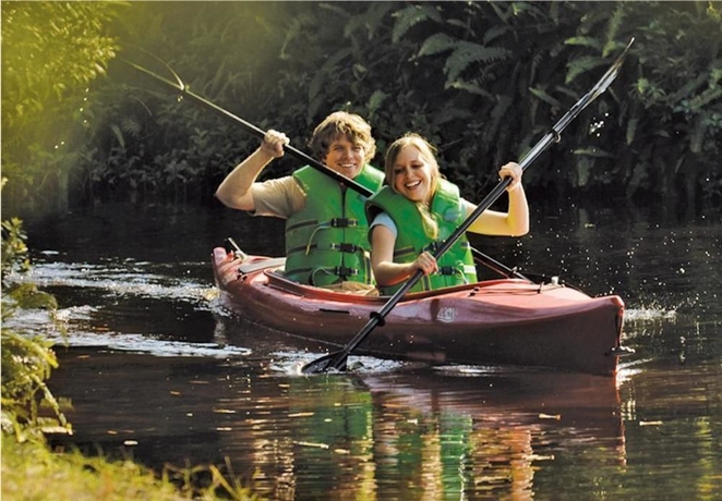Imagen de la piscina del Hotel The Campsites at Disney's Fort Wilderness Resort. Foto 16