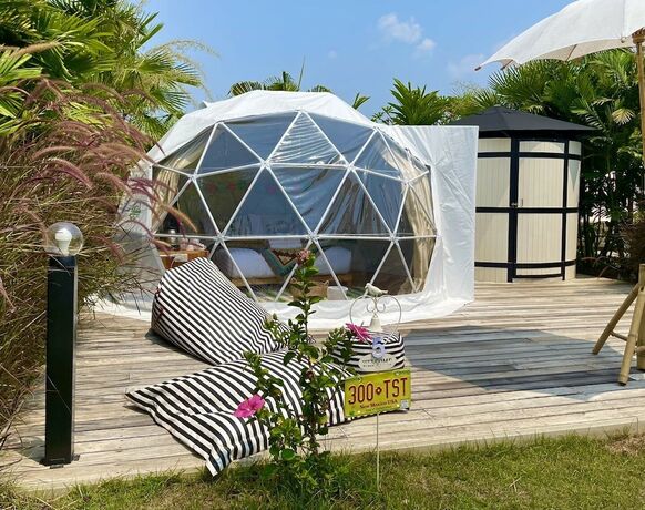 Imagen de la habitación del Hotel The Campster Kanchanaburi. Foto 14