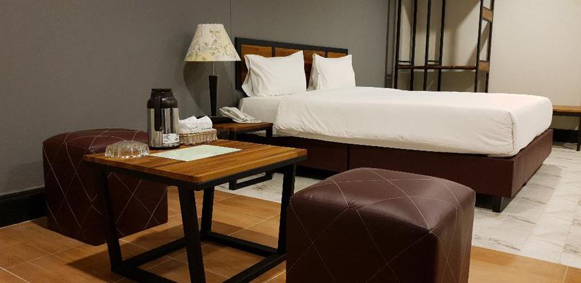 Imagen de la habitación del Hotel The Canal Hotel. Foto 14