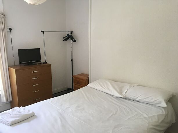 Imagen general del Hotel The Canberra Guest House. Foto 12