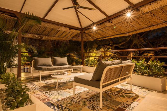Imagen de los exteriores del Hotel The Cantamar Beach Hostel. Foto 13