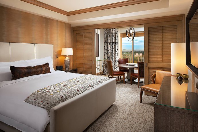 Imagen de la habitación del Hotel The Canyon Suites at The Phoenician, Luxury Collection. Foto 12
