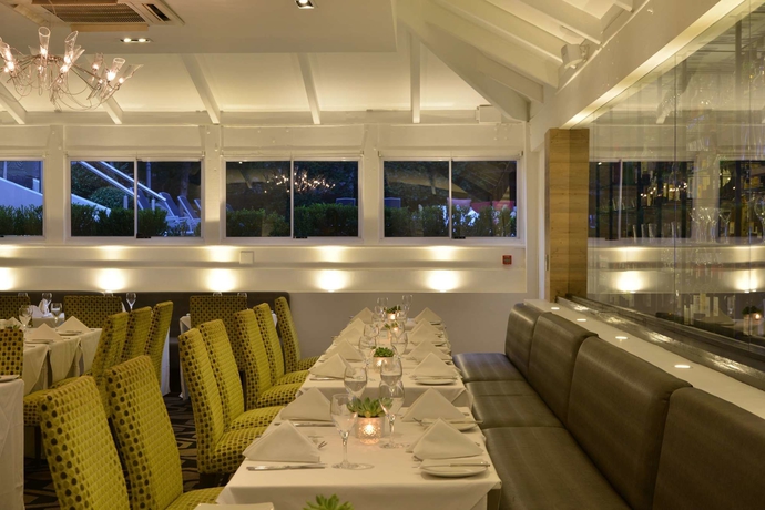 Imagen del bar/restaurante del Hotel The Cape Milner. Foto 5