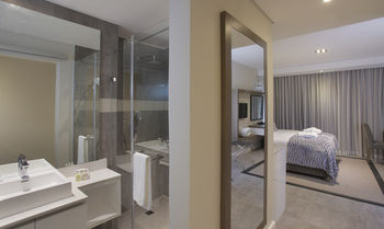 Imagen general del Hotel The Capital Empire. Foto 13