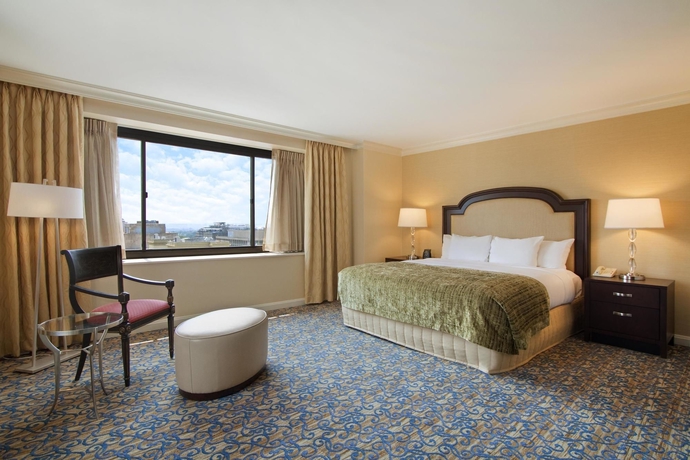 Imagen de la habitación del Hotel The Capital Hilton. Foto 4