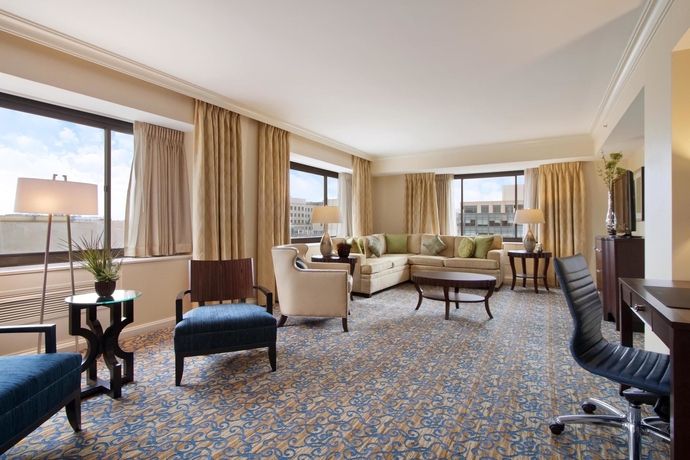 Imagen de los interiores del Hotel The Capital Hilton. Foto 15