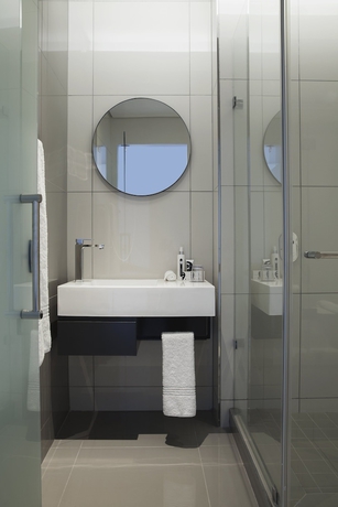 Imagen de la habitación del Hotel The Capital On The Park. Foto 17