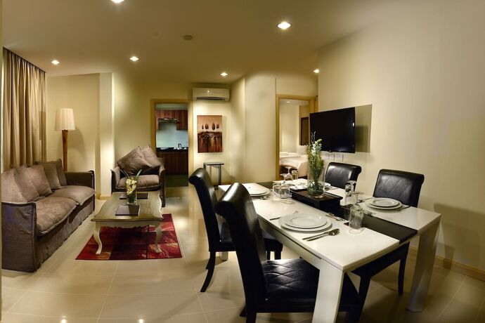 Imagen de la habitación del Hotel The Capital Residence Suites. Foto 17