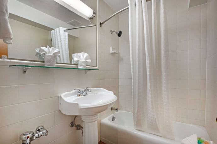 Imagen de la habitación del Hotel The Capitol, Ascend Collection. Foto 8