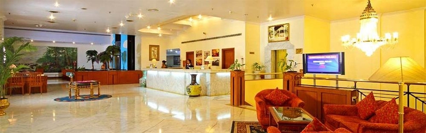 Imagen de los interiores del Hotel The Capitol. Foto 6