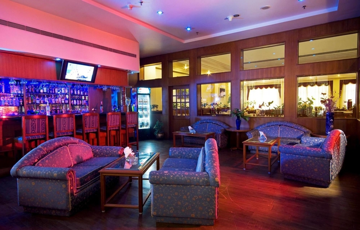 Imagen del bar/restaurante del Hotel The Capitol. Foto 3