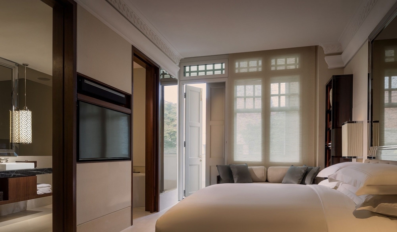Imagen de la habitación del Hotel The Capitol Kempinski Singapore. Foto 6