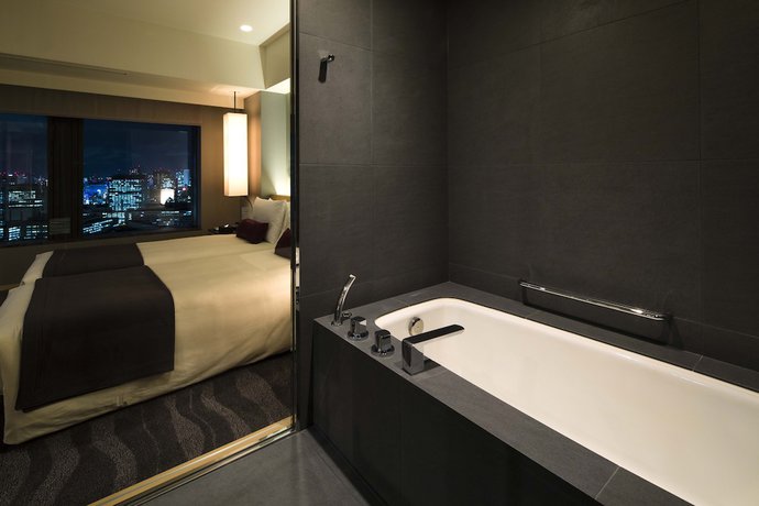 Imagen de la habitación del Hotel The Capitol Tokyu. Foto 11