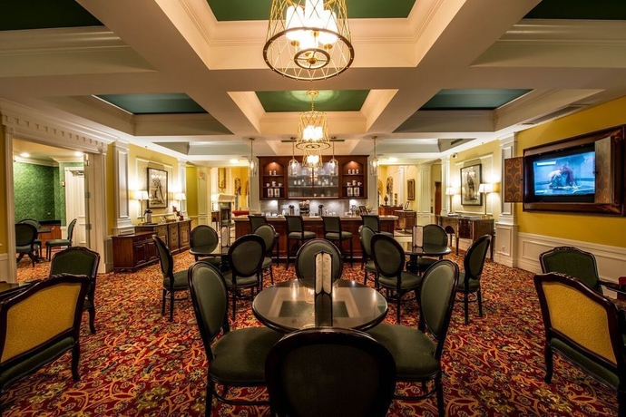 Imagen de los interiores del Hotel The Capri Inn. Foto 13