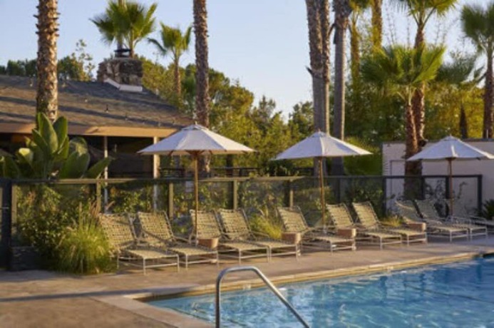 Imagen de la piscina del Hotel The Capri, Ojai. Foto 12