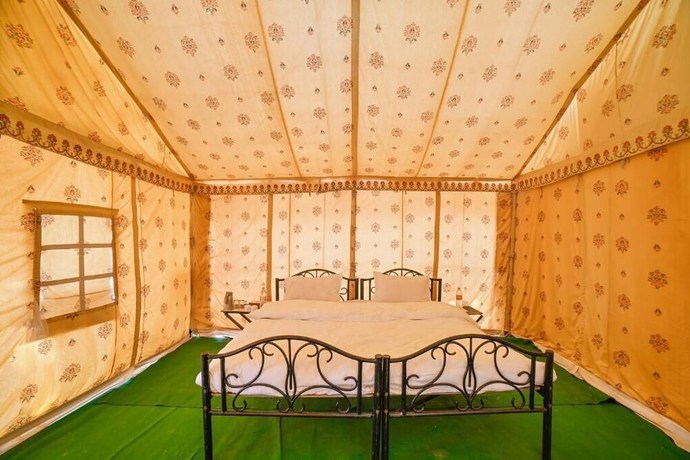 Imagen de la habitación del Hotel The Captain Desert Camp. Foto 13