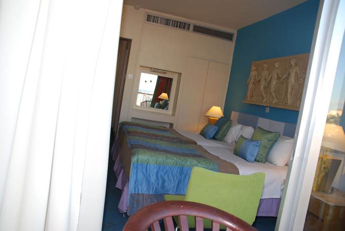 Imagen de la habitación del Hotel The Caravel. Foto 10