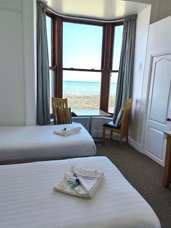 Imagen de la habitación del Hotel The Cardigan Bay Guest House. Foto 20