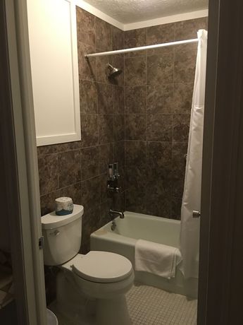 Imagen de la habitación del Hotel The Cardinal Inn. Foto 10