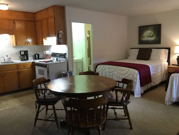 Imagen de la habitación del Hotel The Cardinal Inn. Foto 11